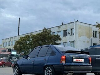 1991 Opel Kadett 4-speed E Рестайлинг, синий, 110000 рублей, вид 3