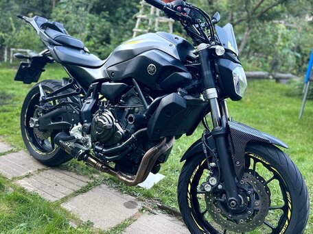 2014 Yamaha MT-07 (FZ-07), серый, 575000 рублей, вид 4