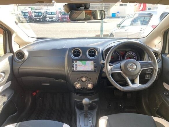 2017 Nissan Note II Рестайлинг, белый - вид 10