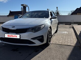 2019 Kia Optima IV Рестайлинг, белый, 1650000 рублей, вид 1