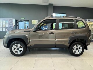 2026 Lada (ВАЗ) Niva Travel I Рестайлинг, коричневый, 1804000 рублей, вид 2