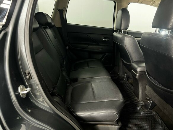 2014 Mitsubishi Outlander III Рестайлинг, серый, 1550000 рублей - вид 26