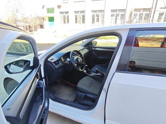 2014 Skoda Octavia III (A7), белый, 580000 рублей - вид 8