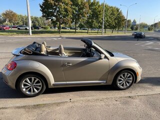 2013 Volkswagen Beetle II (A5), золотистый, 2198168 рублей, вид 2