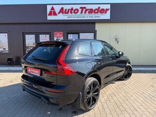 2025 Volvo XC60 II Рестайлинг 2, чёрный, 6500000 рублей, вид 4