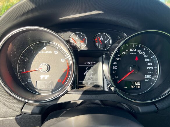 2013 Audi TT II (8J) Рестайлинг, белый, 2100000 рублей - вид 15