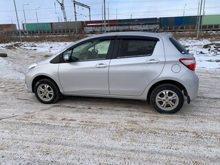2019 Toyota Vitz III (XP130) Рестайлинг, серый, 1057000 рублей, вид 2