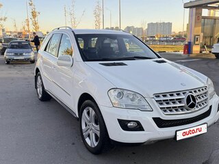 2009 Mercedes-Benz M-Класс 350 II (W164) Рестайлинг, белый, 1220000 рублей, вид 3