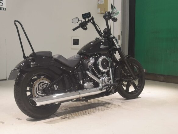2026 Harley-Davidson Street Bob, чёрный, 1620000 рублей - вид 4