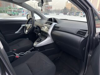2012 Toyota Verso I, серебристый, 1150000 рублей, вид 5