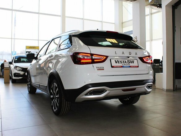 2026 Lada (ВАЗ) Vesta SW Cross I Рестайлинг (NG), белый, 2128900 рублей - вид 2