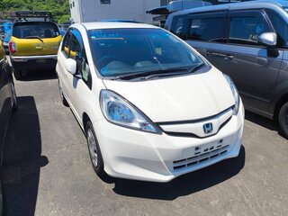 2013 Honda Fit II, белый, 698000 рублей, вид 2