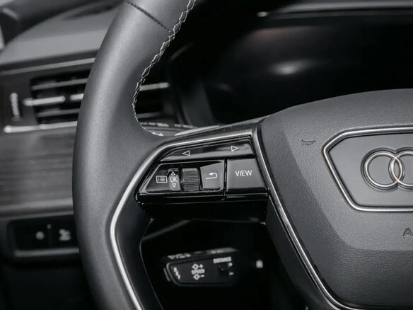 2026 Audi Q6 45 TFSI, чёрный - вид 12