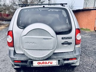 2013 Chevrolet Niva I Рестайлинг, серебристый, 350000 рублей, вид 5