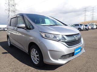 2018 Honda Freed II, белый, 1580000 рублей, вид 5