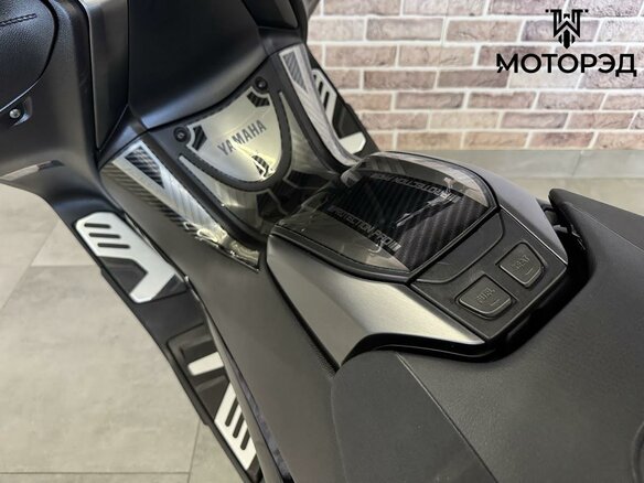 2022 Yamaha TMAX, серый, 1400000 рублей - вид 11