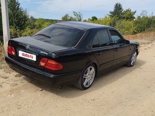 1997 Mercedes-Benz E-Класс 230 II (W210, S210), синий, 600000 рублей, вид 4