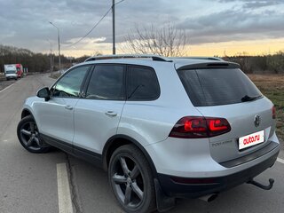 2012 Volkswagen Touareg II, серебристый, 1790000 рублей, вид 5