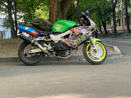 1998 Honda VTR 1000, зелёный, 230000 рублей, вид 3
