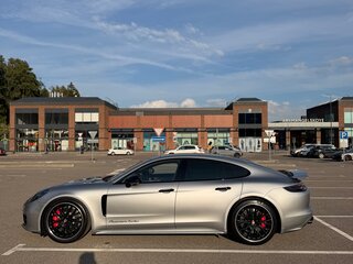 2018 Porsche Panamera Turbo II, серебристый, 8500000 рублей, вид 3