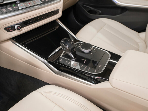 2021 BMW 3 серии 318i VII (G2x), чёрный, 2480000 рублей - вид 13