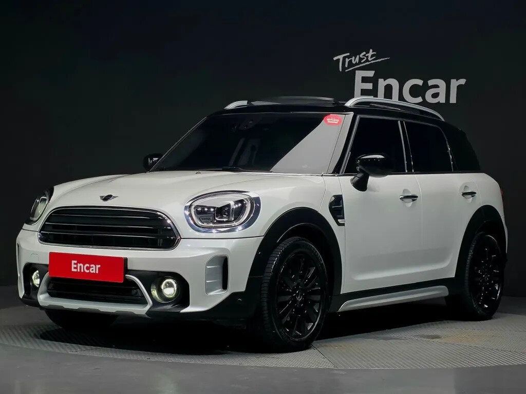 Открыть фотографии: Mini Countryman II Рестайлинг