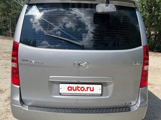 2011 Hyundai Grand Starex I, серый, 2000000 рублей, вид 3