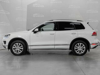 2016 Volkswagen Touareg II Рестайлинг, белый, 3100000 рублей, вид 2