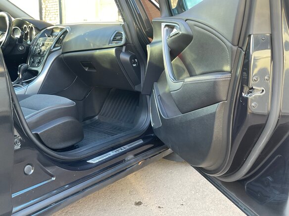 2012 Opel Astra J, чёрный, 799000 рублей - вид 10