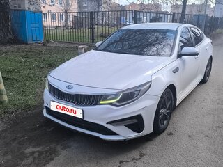 2018 Kia Optima IV Рестайлинг, белый, 1000000 рублей, вид 1