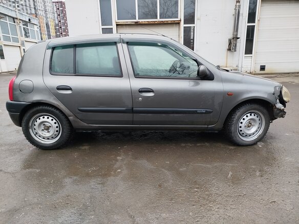 2001 Renault Clio II, серый, 120000 рублей - вид 6