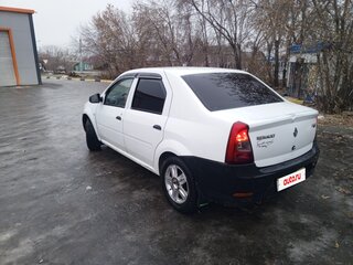 2013 Renault Logan I Рестайлинг, белый, 380000 рублей, вид 4
