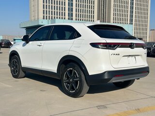 2024 Honda Vezel II, белый, 2778000 рублей, вид 3