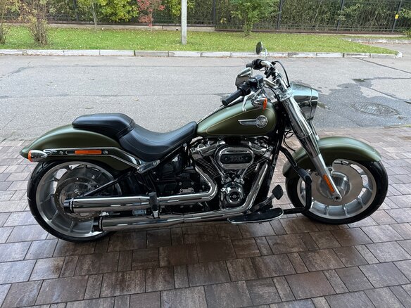 2022 Harley-Davidson Fat Boy, зелёный, 2300000 рублей - вид 9