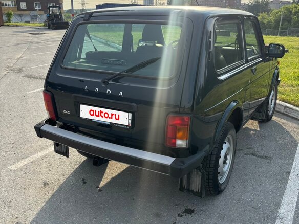 2020 Lada (ВАЗ) 2121 (4x4) I Рестайлинг (2020), зелёный, 700000 рублей - вид 3
