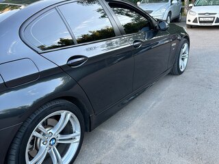 2013 BMW 5 серии 528i xDrive VI (F10/F11/F07) Рестайлинг, серый, 2200000 рублей, вид 4