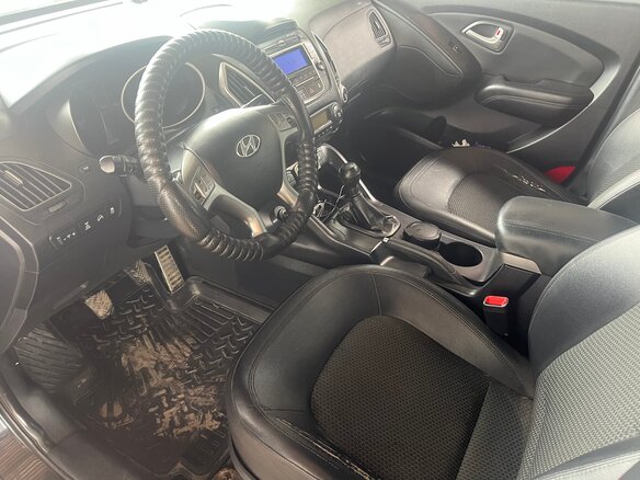 2010 Hyundai ix35 I, чёрный, 1000000 рублей - вид 7