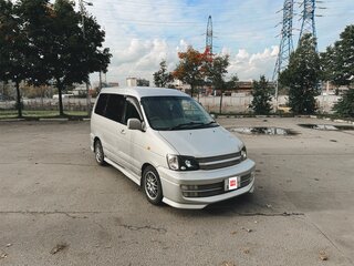 2000 Toyota Lite Ace Noah V, серебристый, 650000 рублей, вид 2