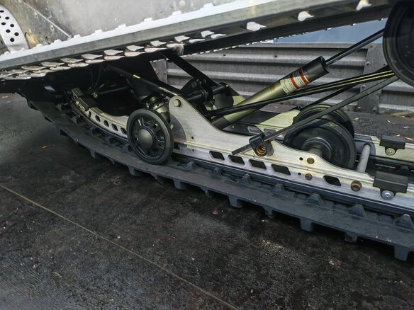 2010 BRP Ski-Doo Tundra 550, жёлтый, 890000 рублей - вид 10