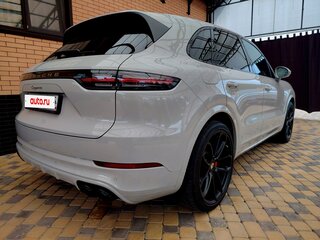 2020 Porsche Cayenne III, серый, 7850000 рублей, вид 2