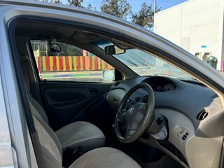 2002 Toyota Platz, серебристый, 250000 рублей, вид 4
