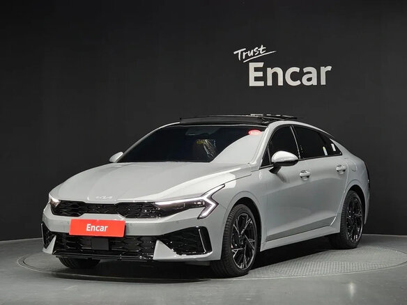 2026 Kia K5 III Рестайлинг, белый