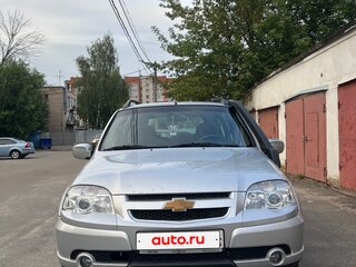 2011 Chevrolet Niva I Рестайлинг, серый, 520000 рублей, вид 2