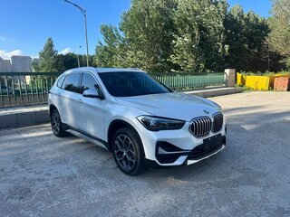 2022 BMW X1 18i sDrive II (F48) Рестайлинг, белый, 2233000 рублей, вид 3