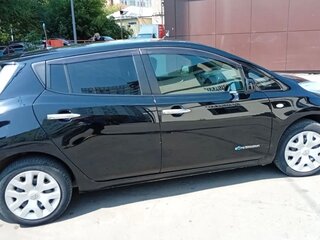 2014 Nissan Leaf I (ZE0/AZE0), чёрный, 700000 рублей, вид 5