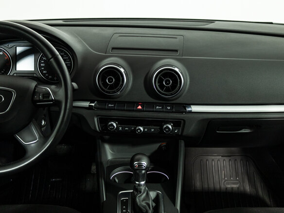 2016 Audi A3 III (8V), коричневый - вид 13