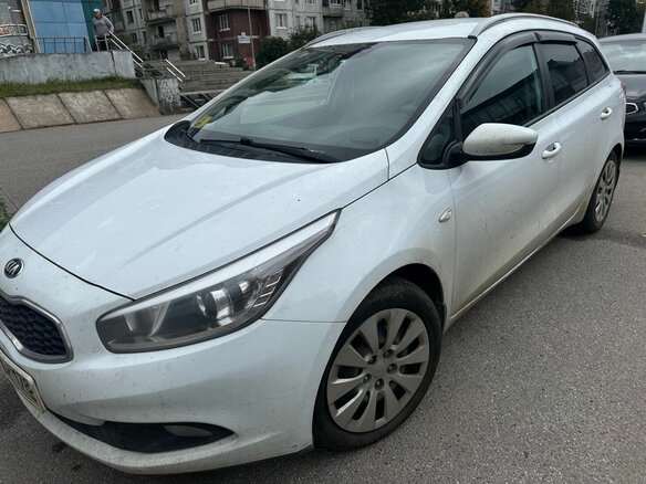 2014 Kia Ceed II, белый, 989000 рублей - вид 1