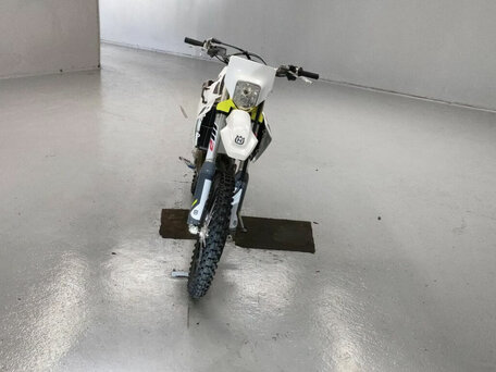 2020 Husqvarna FE 250, белый, 760000 рублей, вид 2