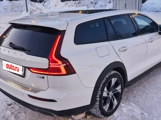 2019 Volvo V60 Cross Country II, белый, 3100000 рублей, вид 5