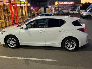 2011 Lexus CT 200h I, белый, 1500000 рублей, вид 2